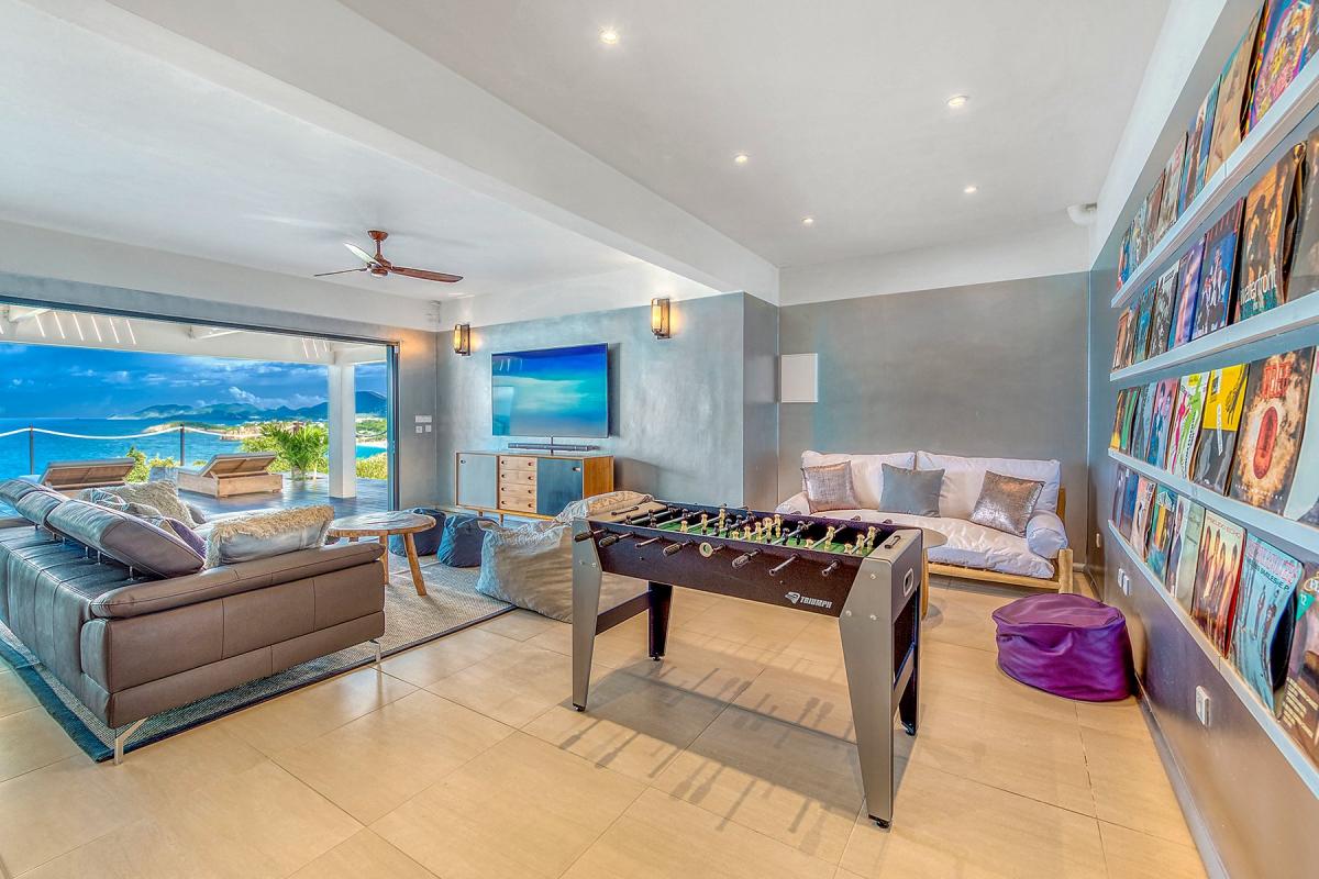 St Martin luxury villa rental - Enjoy entertainment